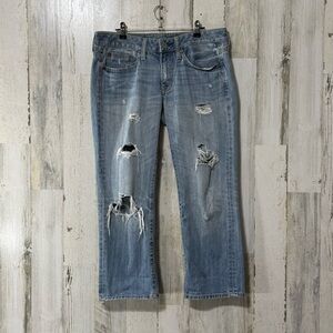 American Eagle 🦅 Boy Fit Ripped Distressed Cropped Jeans in Light Blue